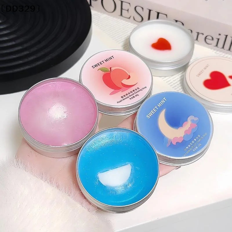Deep Clean Heart Brush Soap Set